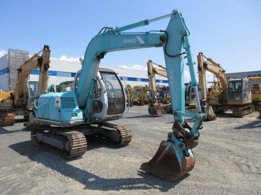 ขายรถขุดนำเข้าญี่ปุ่น kobelco sk60 สนใจติดต่อ 0923309229 อี๊ด
