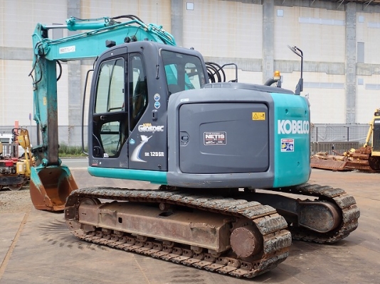 ขายรถขุดนำเข้าญี่ปุ่น kobelco sk125 yv06 รุ่น8 สนใจติดต่อ 0923309229 อี๊ด