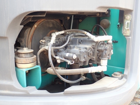 ขายรถขุดนำเข้าญี่ปุ่น kobelco sk125 yv06 รุ่น8 สนใจติดต่อ 0923309229 อี๊ด