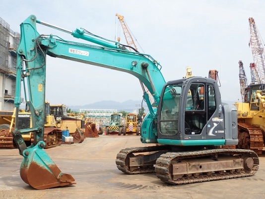 ขายรถขุดนำเข้าญี่ปุ่น kobelco sk125 yv06 รุ่น8 สนใจติดต่อ 0923309229 อี๊ด