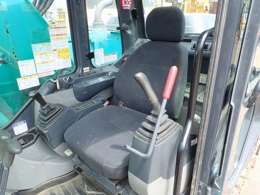 ขายรถขุดนำเข้าญี่ปุ่น kobelco sk125 yv06 รุ่น8 สนใจติดต่อ 0923309229 อี๊ด