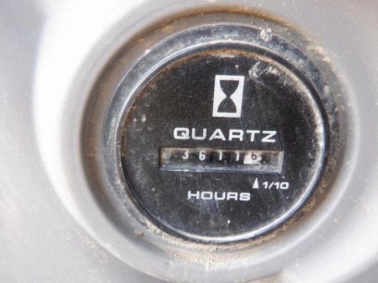 ขายรถขุดนำเข้าญี่ปุ่น kobelco sk135 yv06 รุ่น8 สนใจติดต่อ 0923309229 อี๊ด