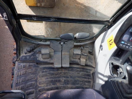 ขายรถขุดนำเข้าญี่ปุ่น kobelco sk135 yv06 รุ่น8 สนใจติดต่อ 0923309229 อี๊ด