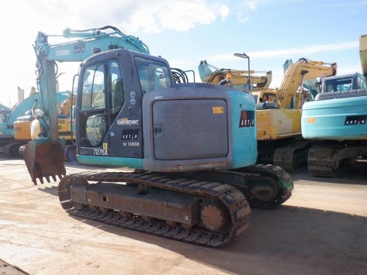 ขายรถขุดนำเข้าญี่ปุ่น kobelco sk135 yv06 รุ่น8 สนใจติดต่อ 0923309229 อี๊ด
