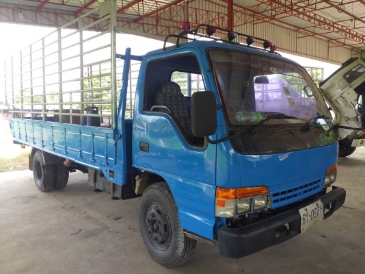 ขายบรรทุกหกล้ออีซูNPR71PY52เครื่อง 4HG-1- 130 แรงม้าเทอร์โบ รถปี2544 ภาษีเต็ม
