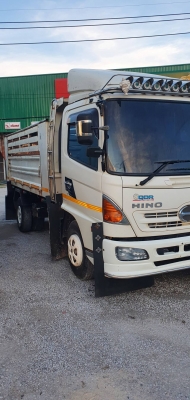 ขายรถบรรทุก 6 ล้อ HINO FC9J 145 แรงม้า ปี 57 ขายรถบรรทุก 6 ล้อ HINO FC9J 145 แรงม้า ปี 57