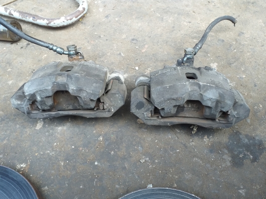 จานเบรค ปั้มเบรคหน้า isuzu vega ใส่ tfr cameo vega  2500บาท