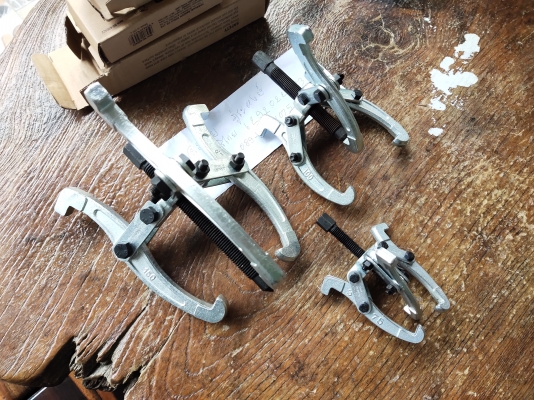 ขายสามขามี3ขนาด 3&quot;,4&quot;,6&quot; สนใจ089-1786075