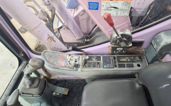 ขายด่วนราคาพิเศษ595,000บาทรถแบคโฮซูมิโตโม่SH135เทียบเท่าPC120อาไหล่ใช้กับSH120รถนอกเพิ่งนำเข้ามาใหม่ยังไม่เคยใช้งานในเมืองไทยเลย