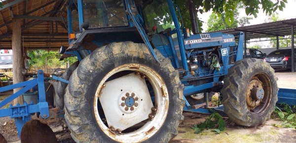 ขายรถไถ FORD 6610 2 เพลาอินวอย ขายรถไถ FORD 6610 2 เพลาอินวอย