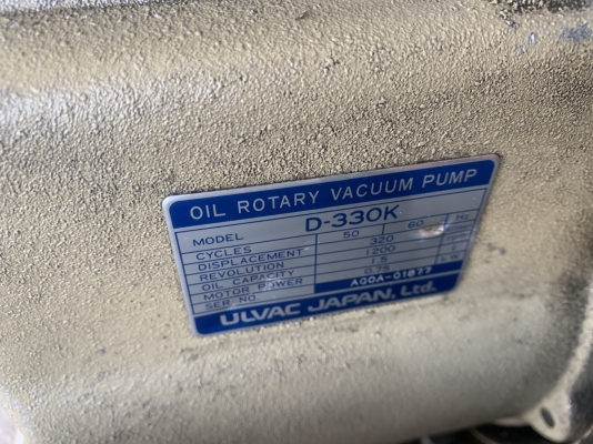 ขายปั๊มแวคคั่มสุญญากาศ ULVAC pump พร้อมมอเตอร์ Mitsubishi 1HP. 220V ไฟบ้าน made in Japan สภาพสวยใหม่มาก หมุนนิ่ม ดูดแรง พร้อมใช้งาน