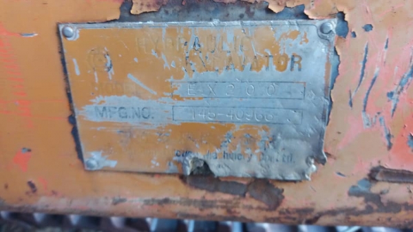 ขาย!! >>> Hitachi Ex200 รุ่น 1 รุ่นทนทาน ไม่จุกจิก พร้อมใช้งาน <<< เบอร์ติดต่อ 098-7155789 086-4631102