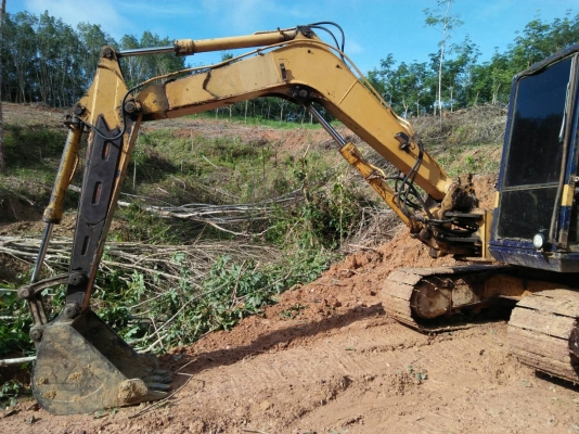 KOMATSU PC60-5 มีหัวคีปกับบุ้งกี๋ พร้อมใช้งาน