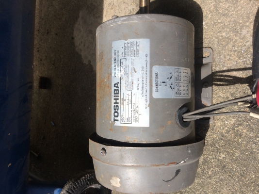 ขาย ปั๊มลม PUMA รุ่น PP2 65 ลิตร พร้อมแถม มอเตอร์อีก 1 ตัว ขาย ปั๊มลม PUMA รุ่น PP2 65 ลิตร พร้อมแถม มอเตอร์อีก 1 ตัว