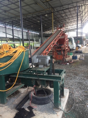 ขาย เครื่องอัดอิฐบล็อกไฮโดรลิค ผลิตได้ครั้งละ 4 ก้อน กำลังการผลิต 4,000 ก้อนต่อวัน ขาย เครื่องอัดอิฐบล็อกไฮโดรลิค ผลิตได้ครั้งละ 4 ก้อน กำลังการผลิต 4,000 ก้อนต่อวัน