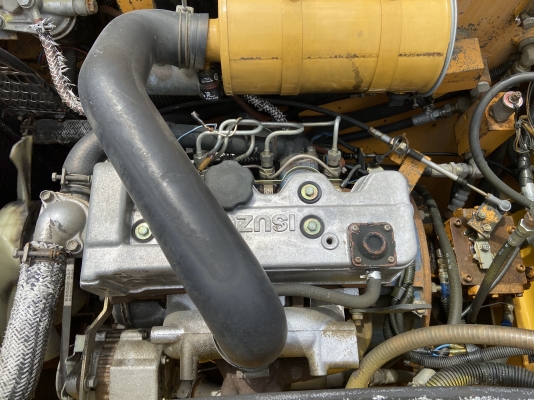 ขายรถบด3ตัน SAKAIรุ่นTW350 นำเข้าญี่ปุ่นไม่เคยใช้งานในไทย หน้าเหล็กหลังยาง ขับ2เพลาเอวอ่อน เครื่องอีซูซุ3สูบ สภาพดีพร้อมใช้งาน มีให้เลือกหลายคันหลายขนาด0818302909จิรโรจน์Line: Jiraroj2909