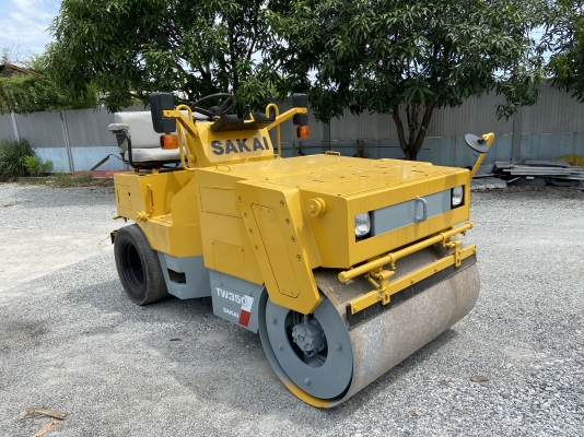 ขายรถบด3ตัน SAKAIรุ่นTW350 นำเข้าญี่ปุ่นไม่เคยใช้งานในไทย หน้าเหล็กหลังยาง ขับ2เพลาเอวอ่อน เครื่องอีซูซุ3สูบ สภาพดีพร้อมใช้งาน มีให้เลือกหลายคันหลายขนาด0818302909จิรโรจน์Line: Jiraroj2909