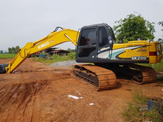 KOBELCO  SK  200 -3  เครื่องดีปั้มใหม่ (ติดมาคซิค) โซ่ใหม่เอวแน่น สภาพดีพร้อมลุยงาย  0828472388 ดูรถที่สกลนคร ราคา 650000 สัญญาซื้อขาย