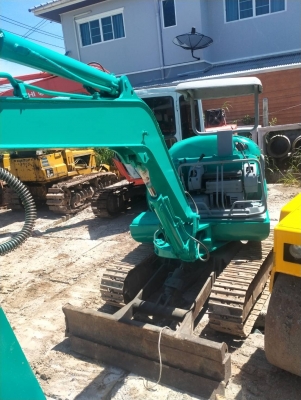 ขายรถแบคโฮโคมัตสุ PC 30-7 ขายรถแบคโฮโคมัตสุ PC 30-7