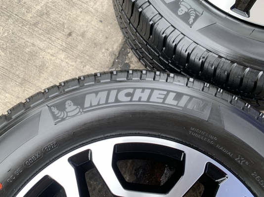 ล้อแม็กป้ายแดง Toyota Revo 2020 รุ่นใหม่ล่าสุด ขอบ 18 ดำหน้าเงา พร้อมยางป้ายแดง 265-60-18 Michelin ปี 20 สวยกริ๊บ ล้อแม็กป้ายแดง Toyota Revo 2020 รุ่นใหม่ล่าสุด ขอบ 18 ดำหน้าเงา พร้อมยางป้ายแดง 265-60-18 Michelin ปี 20 สวยกริ๊บ