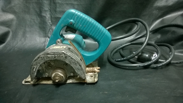 เครื่องตัด 4&quot; MAKITA 4100NB