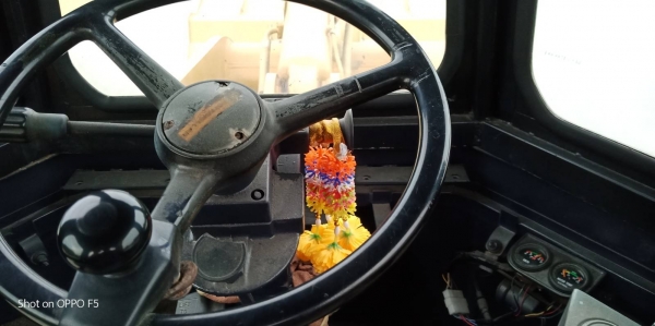 ขายด่วน รถตักล้อยาง สภาพสวยพร้อมใช้