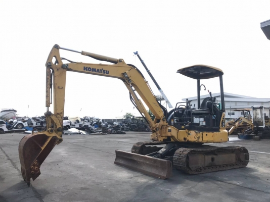 ขายKOMUTSU PC40mR-3 สวย น่ารัก สภาพพร้อมใช้ ถูกๆๆๆ:-))