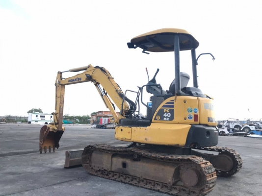 ขายKOMUTSU PC40mR-3 สวย น่ารัก สภาพพร้อมใช้ ถูกๆๆๆ:-))
