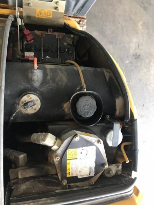 ขายKOMUTSU PC40mR-3 สวย น่ารัก สภาพพร้อมใช้ ถูกๆๆๆ:-))