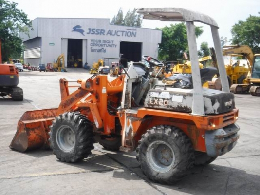 รถตัก lx20-2เก่าญี่ปุ่น รถตัก lx20-2เก่าญี่ปุ่น