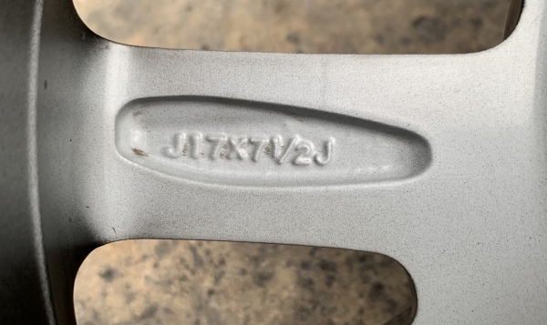 ล้อแม็ก 6รู139 Mitsu Triton Plus สีดำ ขอบ 17 สวยๆ ล้อแม็ก 6รู139 Mitsu Triton Plus สีดำ ขอบ 17 สวยๆ