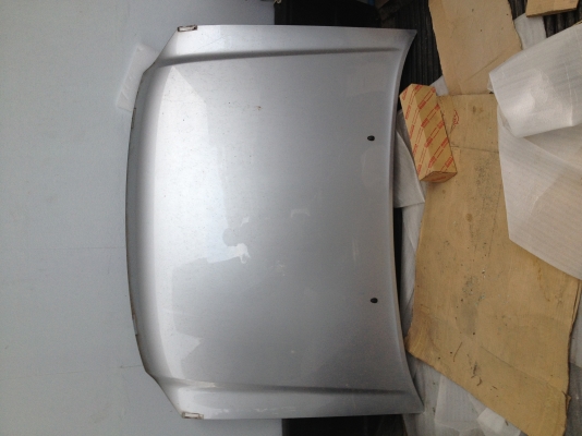 ฝากระโปรงหน้าดีแม็กซ์+แผ่นกันความร้อน+ปุ่มฉีดนํ้าฝน