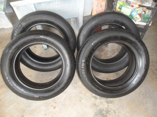 ยาง MICHELIN primacy LC 215/60R16 สวยๆ