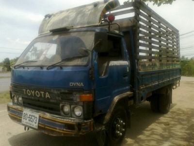 Toyota 6 ล้อ (350) หัวใหญ่ เครื่อง 115 ซัซซี่สวย 285,000