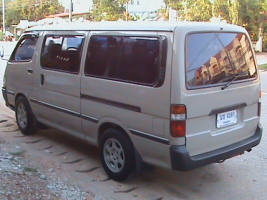 รถตู้มือสอง