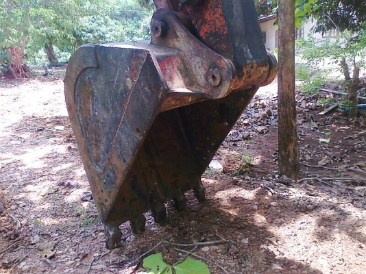 ขายด่วน  รถแบคโฮ HITACHI EX200-3 เอวแน่น ช่วงล่างสวยมาก ไฟฟ้าตัด แอร์เย็น รถสวยแจ่ม ในราคาจิ๊บ ๆ พร้อมใช้งาน เครื่องเดิม ปั้มเดิม สภาพสวย พร้อมใช้งานได้ดีเยี่ยม.