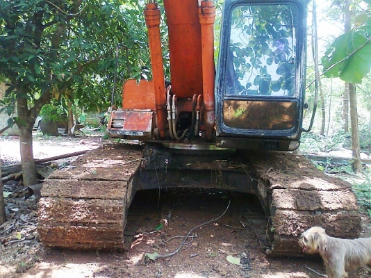 ขายด่วน  รถแบคโฮ HITACHI EX200-3 เอวแน่น ช่วงล่างสวยมาก ไฟฟ้าตัด แอร์เย็น รถสวยแจ่ม ในราคาจิ๊บ ๆ พร้อมใช้งาน เครื่องเดิม ปั้มเดิม สภาพสวย พร้อมใช้งานได้ดีเยี่ยม.