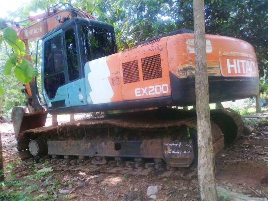 ขายด่วน  รถแบคโฮ HITACHI EX200-3 เอวแน่น ช่วงล่างสวยมาก ไฟฟ้าตัด แอร์เย็น รถสวยแจ่ม ในราคาจิ๊บ ๆ พร้อมใช้งาน เครื่องเดิม ปั้มเดิม สภาพสวย พร้อมใช้งานได้ดีเยี่ยม.