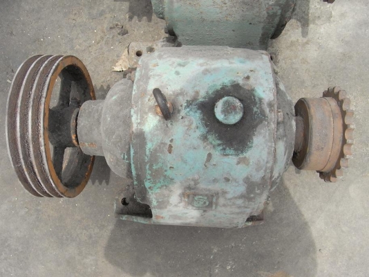 ขายหัวทดเกียร์ ขนาดใหญ่ ใช้มอเตอร์สัก 15-20 HP. อัตราทด 15/1