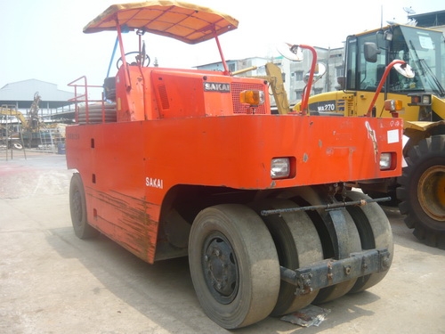 รถบด 9 ล้อยาง Sakai TS150 เพิ่งเหยียบถึงไทย ราคา 820,000