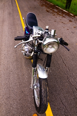 ขาย SR400 เลขเต็ม สวยๆสไตร์คาแฟ่รถเพิ่งทำเสดยังไม่ได้ขับเลยคับ ขาย SR400 เลขเต็ม สวยๆสไตร์คาแฟ่รถเพิ่งทำเสดยังไม่ได้ขับเลยคับ