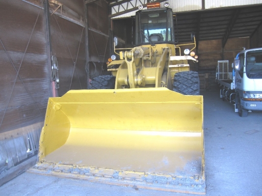 ขายรถตัก  Caterpillar 936 สภาพพร้อมใช้งานค่ะ (รถอยู่ที่ญี่ปุ่น) สนใจโทรเลยค่ะ 087-3310254 ค่ะ