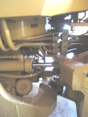 ขายรถตัก  Caterpillar 936 สภาพพร้อมใช้งานค่ะ (รถอยู่ที่ญี่ปุ่น) สนใจโทรเลยค่ะ 087-3310254 ค่ะ