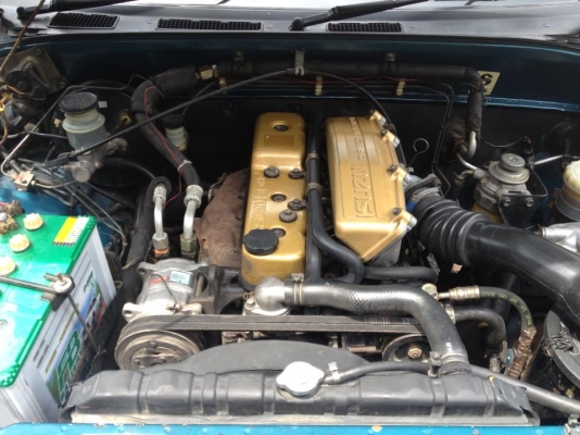 ขายรถนั่ง 4 ประตู 7 ที่นั่ง อีซุซุมังกร