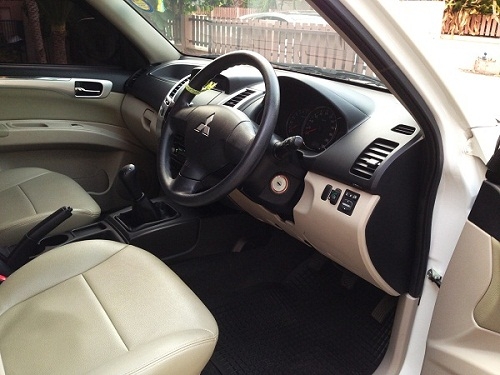 ขายดาวน์ถูกมาก Mitsubishi Pajero Sport 2.4GLS 2012+LPG สีขาวมุก เกียร์ธรรมดา เครื่องเบนซิน 2400cc