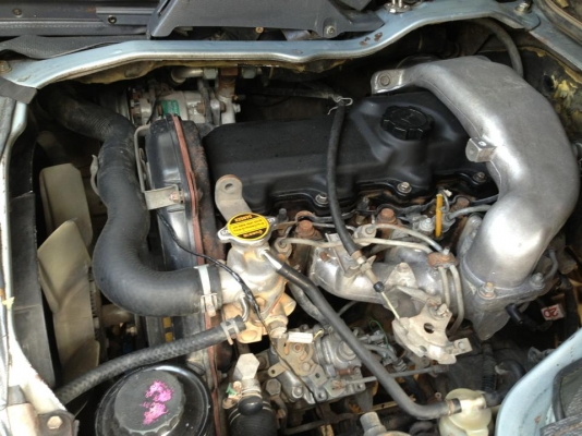 HIACE 2.5 DESELปี1990 ขายสภาพครับ ไม่ได้ขายปี HIACE 2.5 DESELปี1990 ขายสภาพครับ ไม่ได้ขายปี