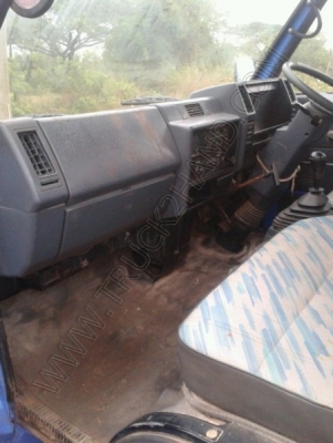 รถบรรทุก 4 ล้อ ยี่ห้อ ISUZU รุ่น NKR//ติดต่อเจ้าของโดยตรง คุณสุเมธ โทร.081-252-8313