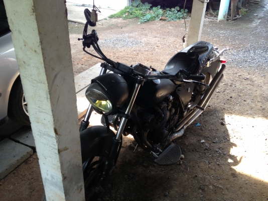 ขาย มอไซค์ไม่รู้รุ่น 650 CC.  ใช้งานได้