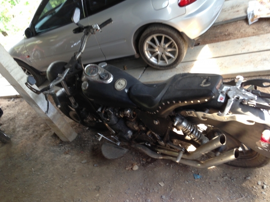 ขาย มอไซค์ไม่รู้รุ่น 650 CC.  ใช้งานได้