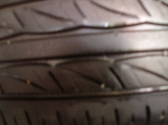 ขายล้อแม็กขอบ14พร้อมยางถูกๆใส่รถขับหลัง4รู114